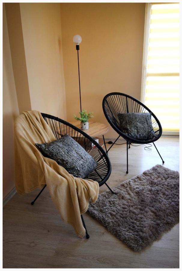 Color 24 Apartament II สตาโลวา โวลา ภายนอก รูปภาพ