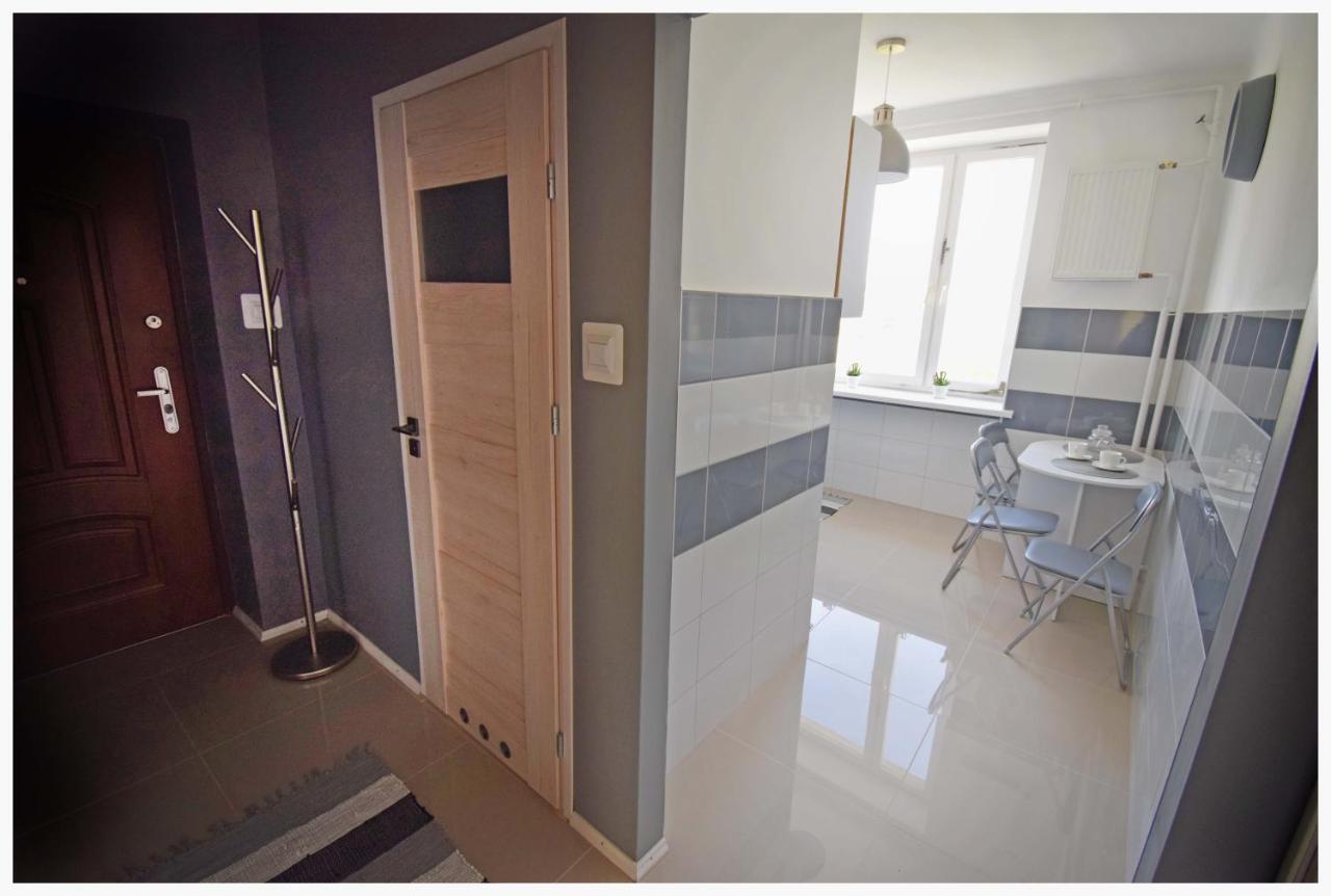 Color 24 Apartament II สตาโลวา โวลา ภายนอก รูปภาพ